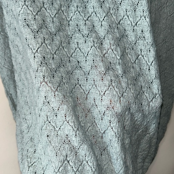 Forever 21 blouse - Picture 3 of 6